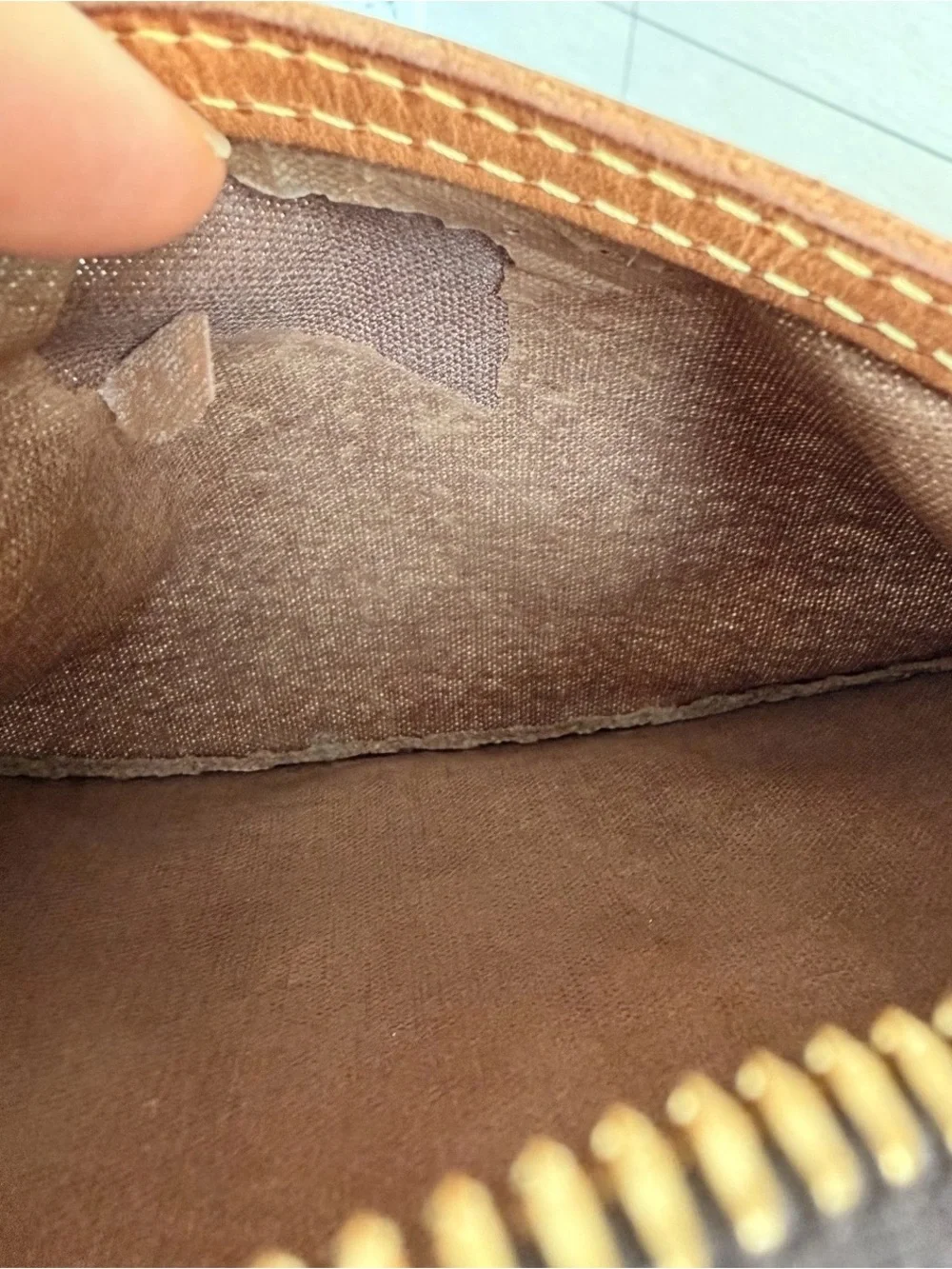 Louis Vuitton Monogram Speedy 35 Bandouliere